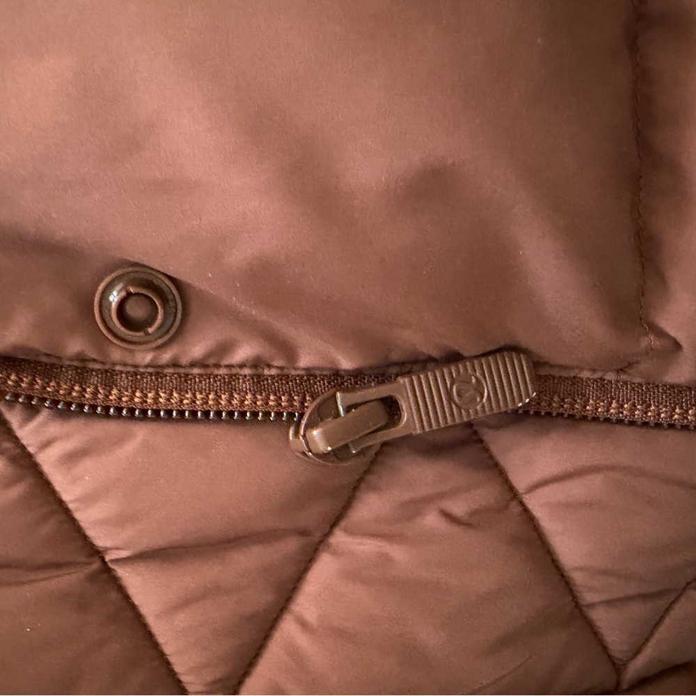 Lululemon Wunder Puff Jacket - Picture 10 of 10